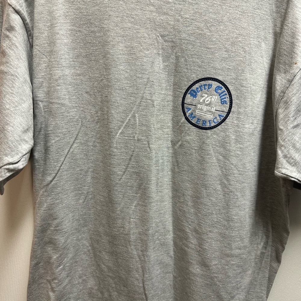 Perry Ellis Men's Gray T-Shirt size L/ NWOT A117